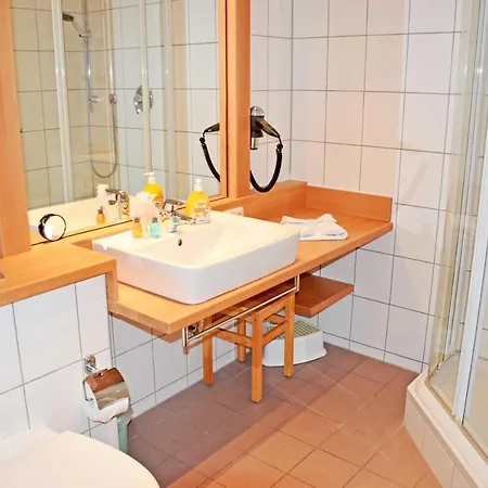 Апартаменти Fewo 15 Mit Balkon Und Strandkorb Sellin (Rugen)